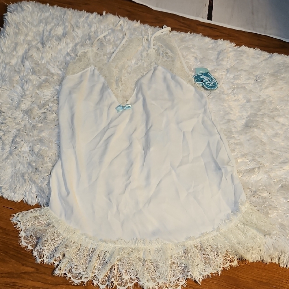 White Lace Trimmed Cami Top Lingerie Sleeveless Bow Accent‎ Soft Lightweight,S